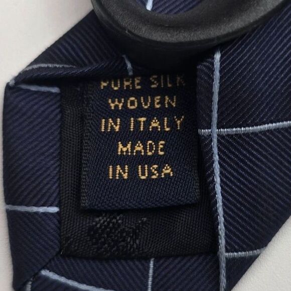 Brooks Brothers Navy Embroidered Italian Silk Tie 3.75x60 - Made in USA - Picture 5 of 8